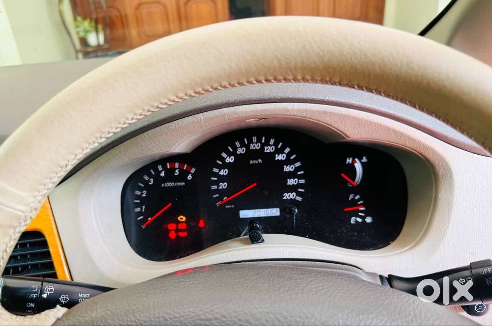 2010 Innova Single Owner Kerala Registration