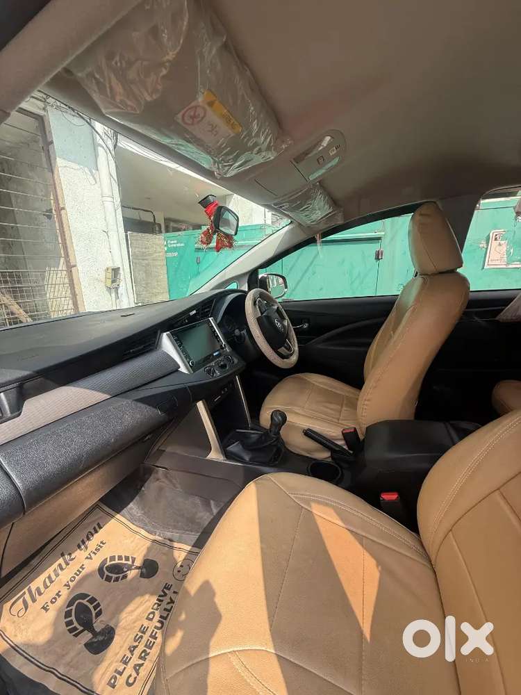 Innova Crystal Car For Sale New Condition 33560 Km Running