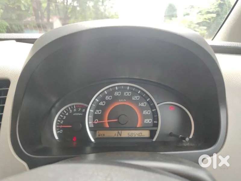 Maruti Suzuki Wagon R 1.0 Vxi Amt, 2016, Petrol