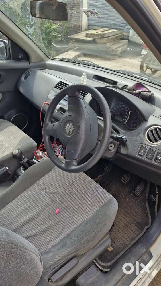 Maruti Suzuki Swift Dzire 2010