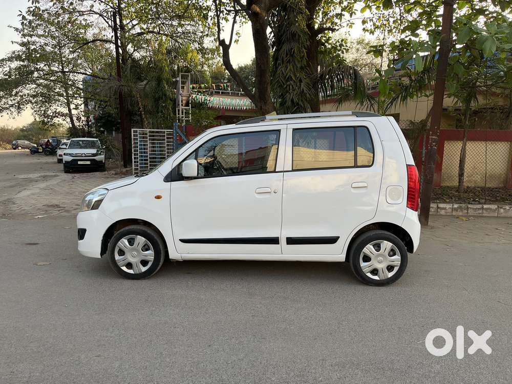 Maruti Suzuki Wagon R Vxi Opt, 2018, Petrol