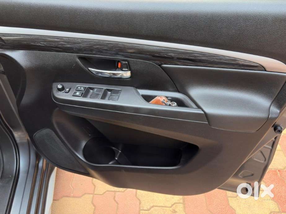 Maruti Suzuki Xl6 1.5 Zeta At, 2024, Petrol