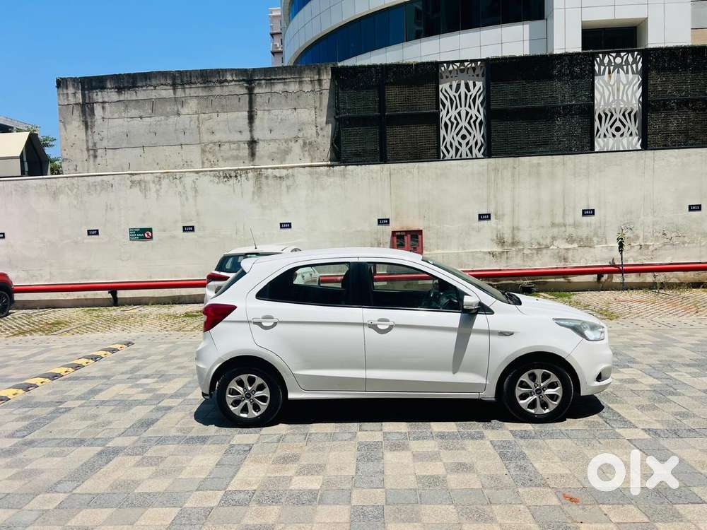 Ford Figo, 2016, Petrol