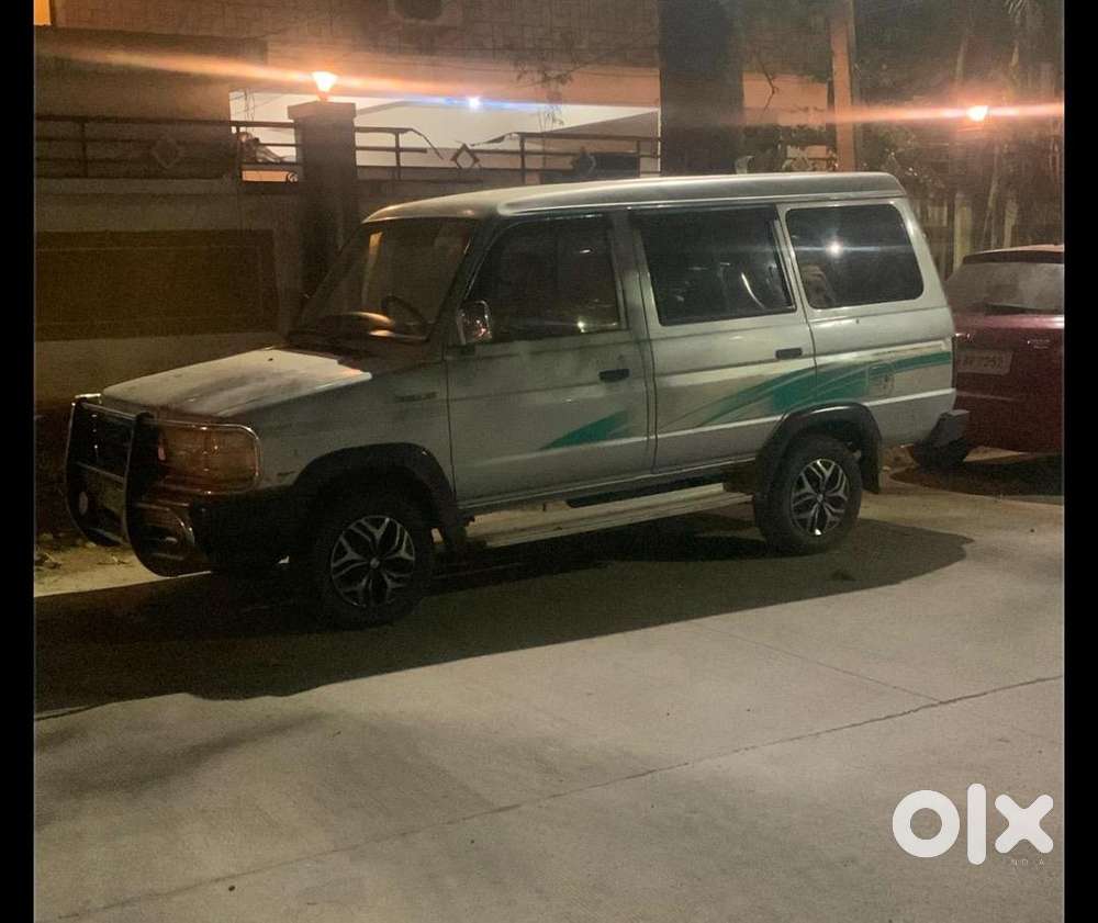 Toyota Qualis 2002 Diesel Well Maintained