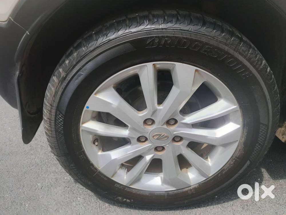Mahindra Xuv300 W8, 2020, Petrol