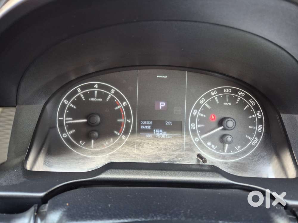 Toyota Innova Crysta [2020-ongoing] 2.4 Gx At 7 Str, 2022, Petrol