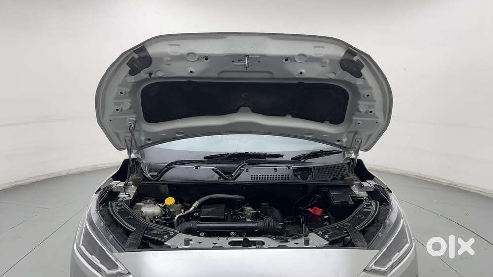 Nissan Magnite 1.0 Xv Premium, 2023, Petrol
