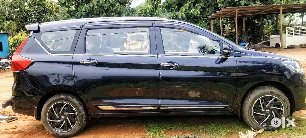 Maruti Suzuki Ertiga 2025 ( Black Colour & Very Good Condition )