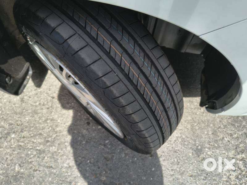 Maruti Suzuki Ertiga Vxi (o) Cng, 2024, Petrol