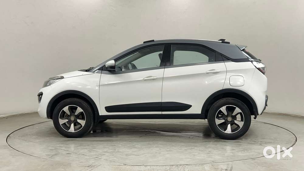 Tata Nexon 1.2 Revotron Xza Plus (o) Dual Tone, 2018, Diesel