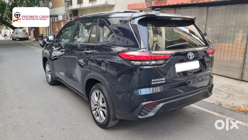 Toyota Innova Hycross 2.0 Zx (o) Hybrid 7 Str, 2023, Petrol