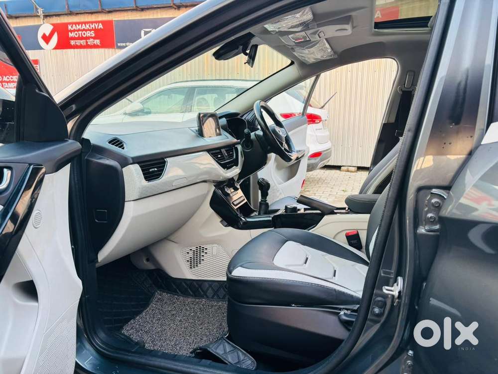 Tata Nexon 1.5 Revotorq Xz Plus Hs Dual Tone, 2022, Petrol