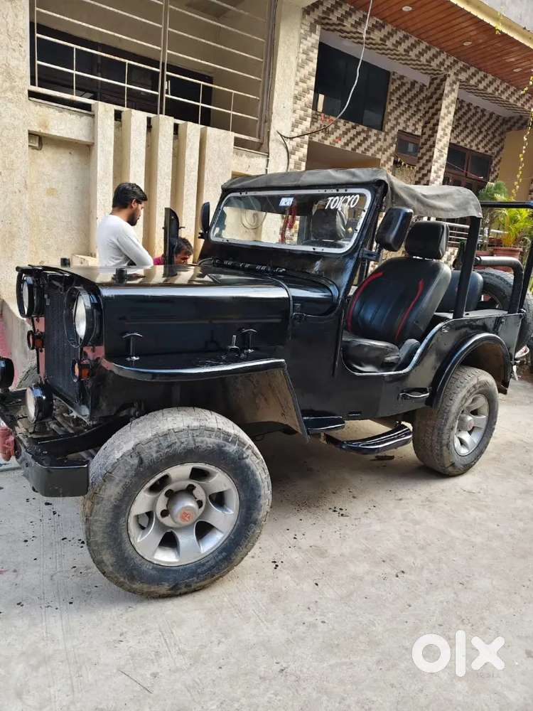 Mahindra Jeep Classic 1992