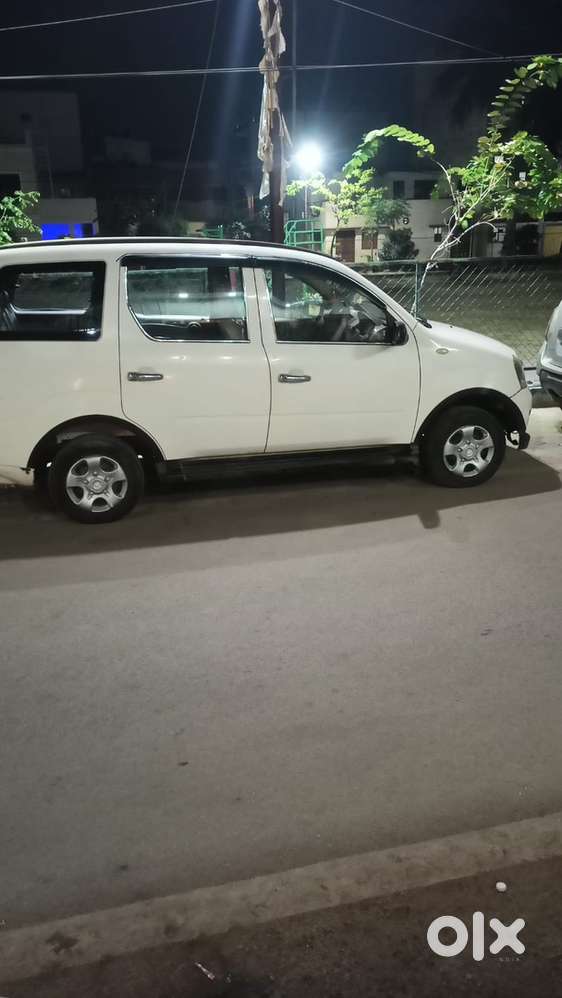 Mahindra Xylo Diesel D4 2013