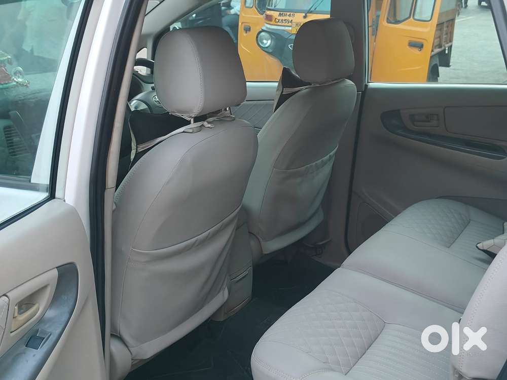 Toyota Innova 2.5 G (diesel) 8 Seater, 2012, Diesel