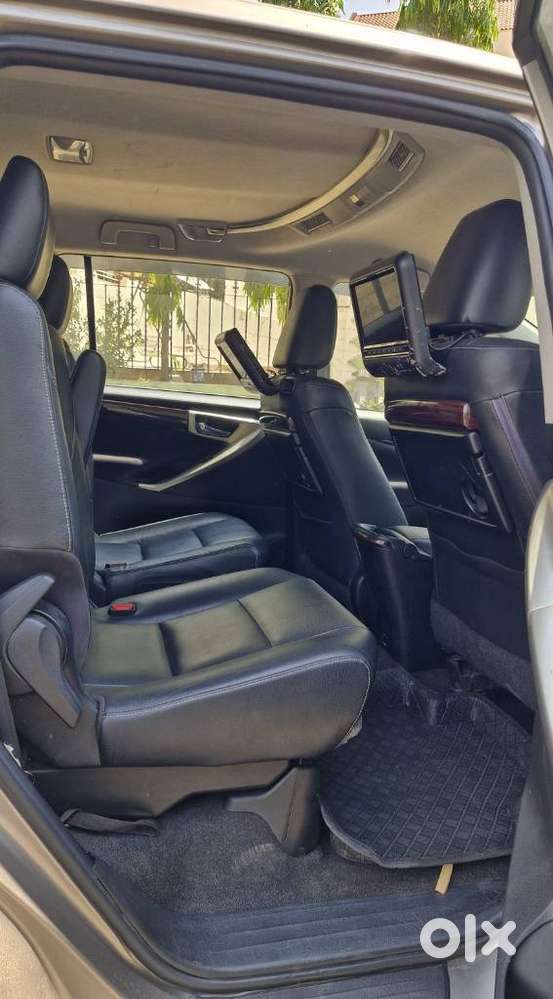 Toyota Innova Crysta 2.4 Z 7 Str, 2016, Diesel