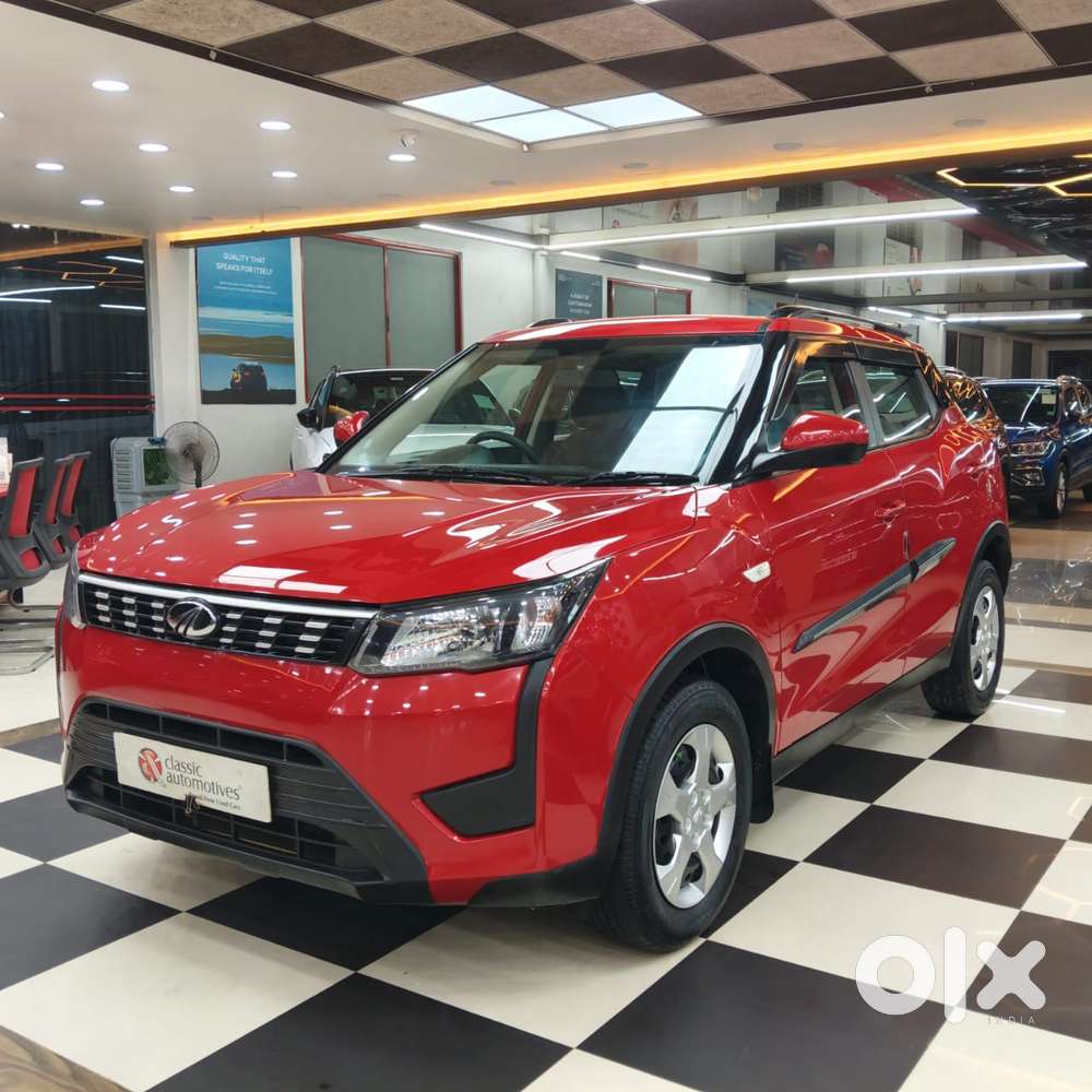 Mahindra Xuv300 1.2 W6 Amt Petrol, 2022, Petrol