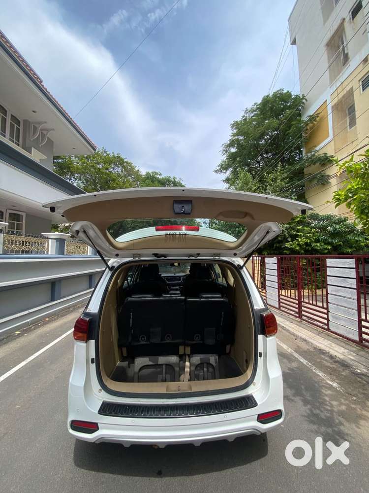 Kia Carnival Premium, 2021, Diesel