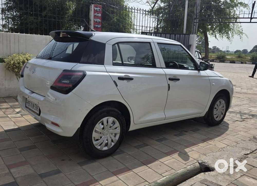 Maruti Suzuki Swift Lxi Option, 2026, Petrol