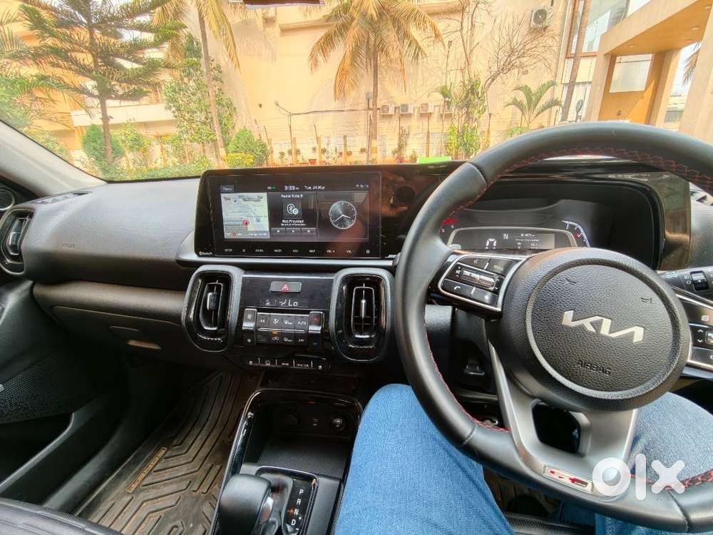 Kia Sonet 2023 Diesel Gravity Grey Well Maintained