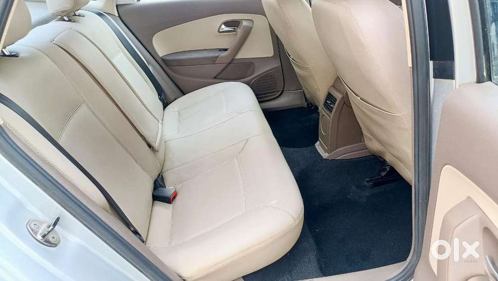 Skoda Rapid 2012 Diesel Good Condition With Company Service Revord