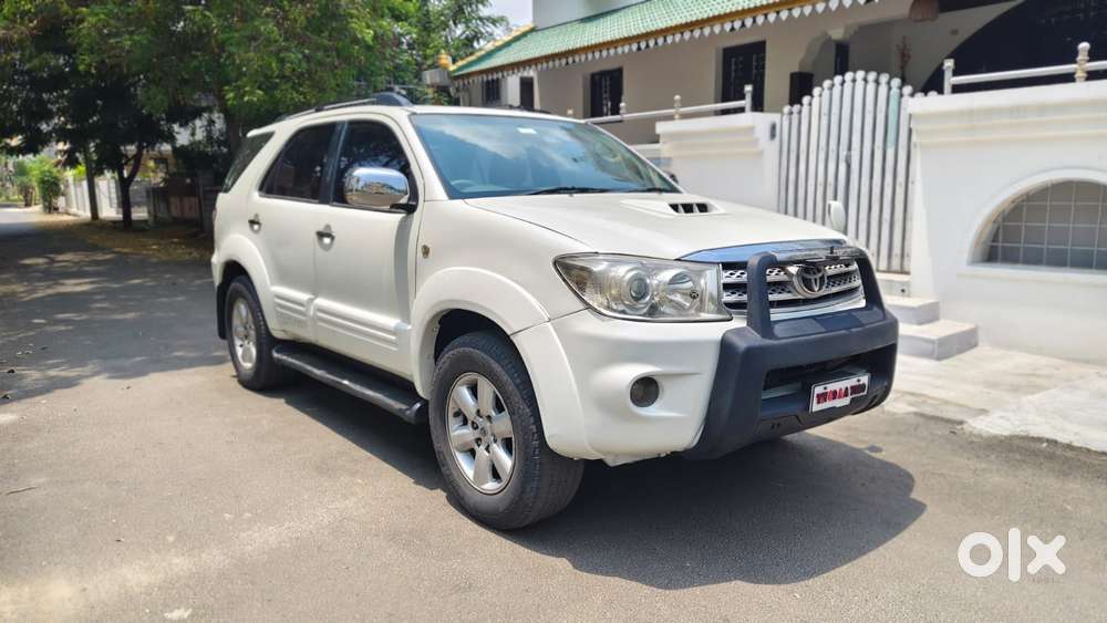 Toyota Fortuner 3.0 4x4 Manual, 2010, Diesel