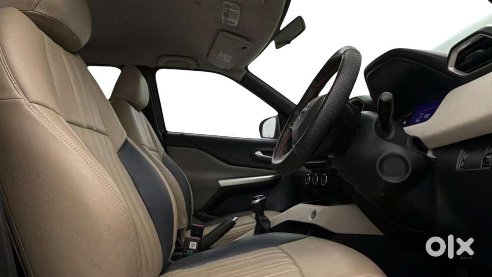 Nissan Magnite 1.0 Xv Turbo Cvt, 2022, Petrol