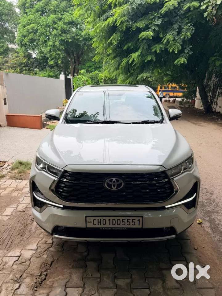Toyota Innova Hycross, 2026, Petrol