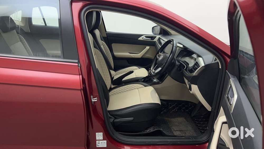 Volkswagen Virtus Highline Plus 1.0 Tsi At, 2022, Petrol