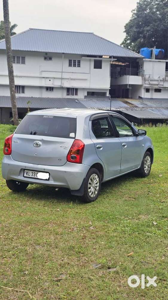 Toyota Etios Liva G, 2011, Petrol