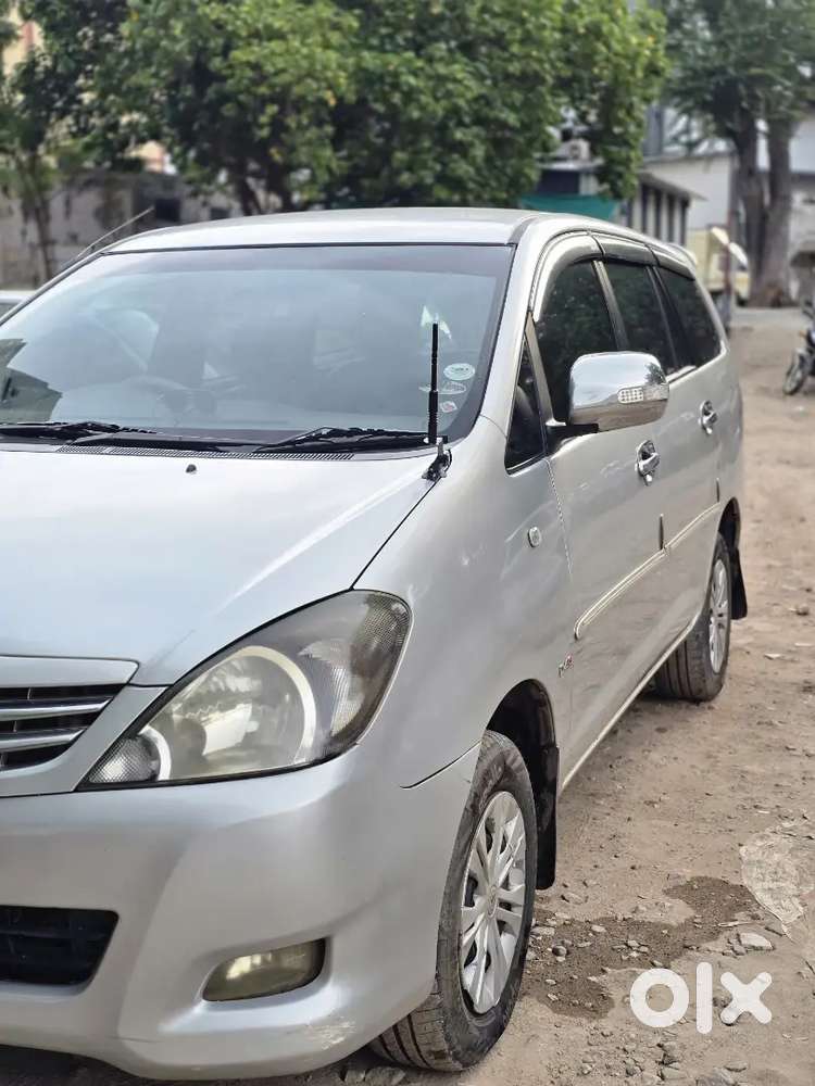 Toyota Innova 2009 Diesel Well Maintained