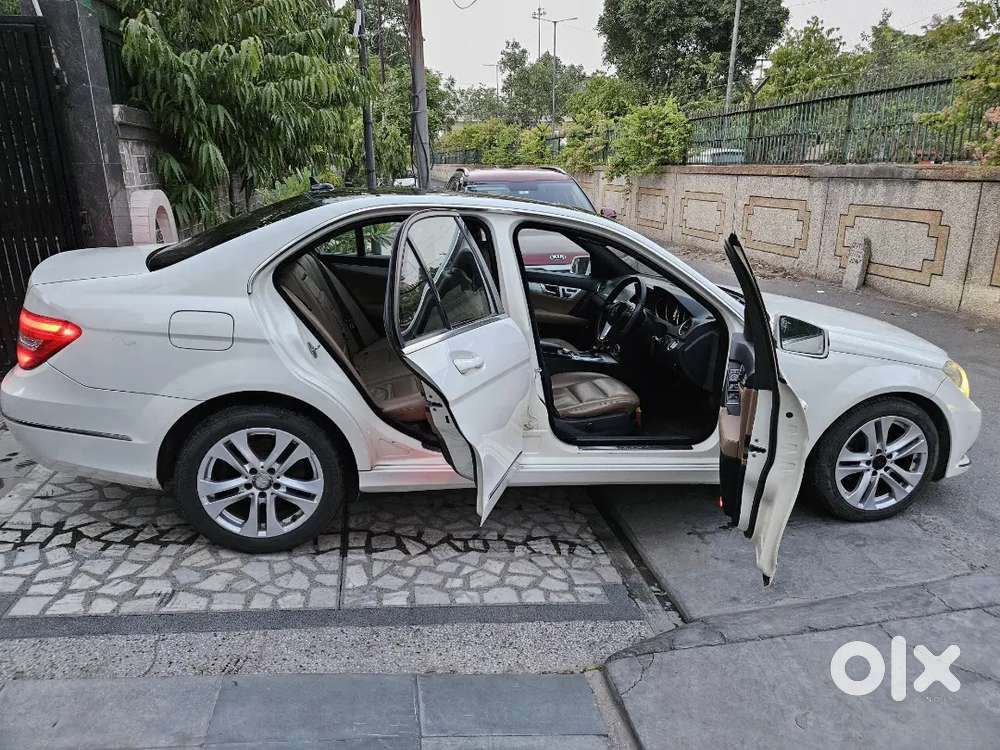 Mercedes C200 Petrol Automatic For Sale With Vvip Number 8888