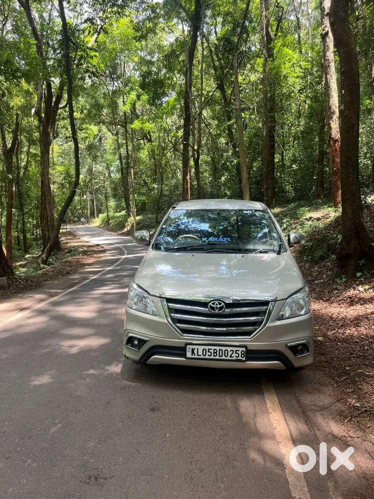 Toyota Innova Diesel 2015