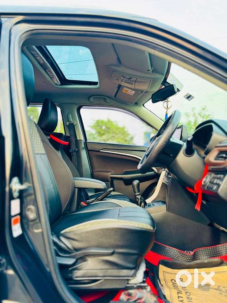 Maruti Suzuki Brezza 1.5 Zxi Plus Smart Hybrid, 2024, Petrol