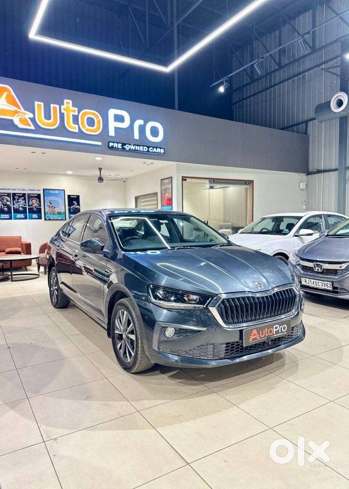 Skoda Slavia Style 1.0l Tsi Mt, 2023, Petrol