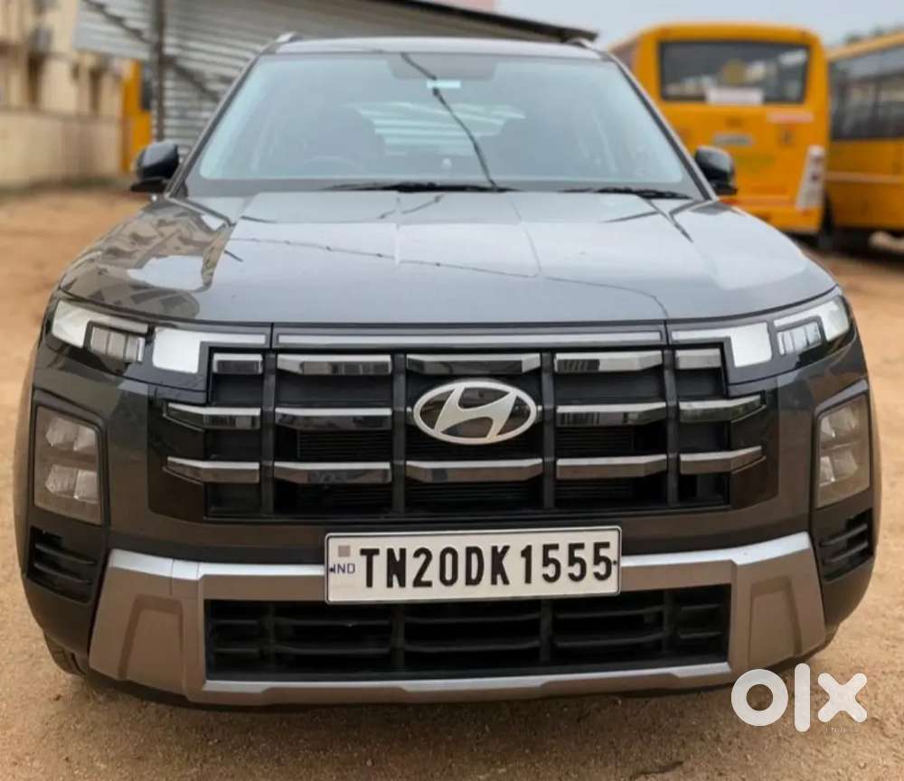 Just 9300 Kms. Hyundai Creta