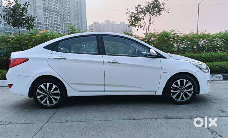Hyundai Verna [ ] Fluidic 4s 1.6 Vtvt Sx At, 2015, Petrol