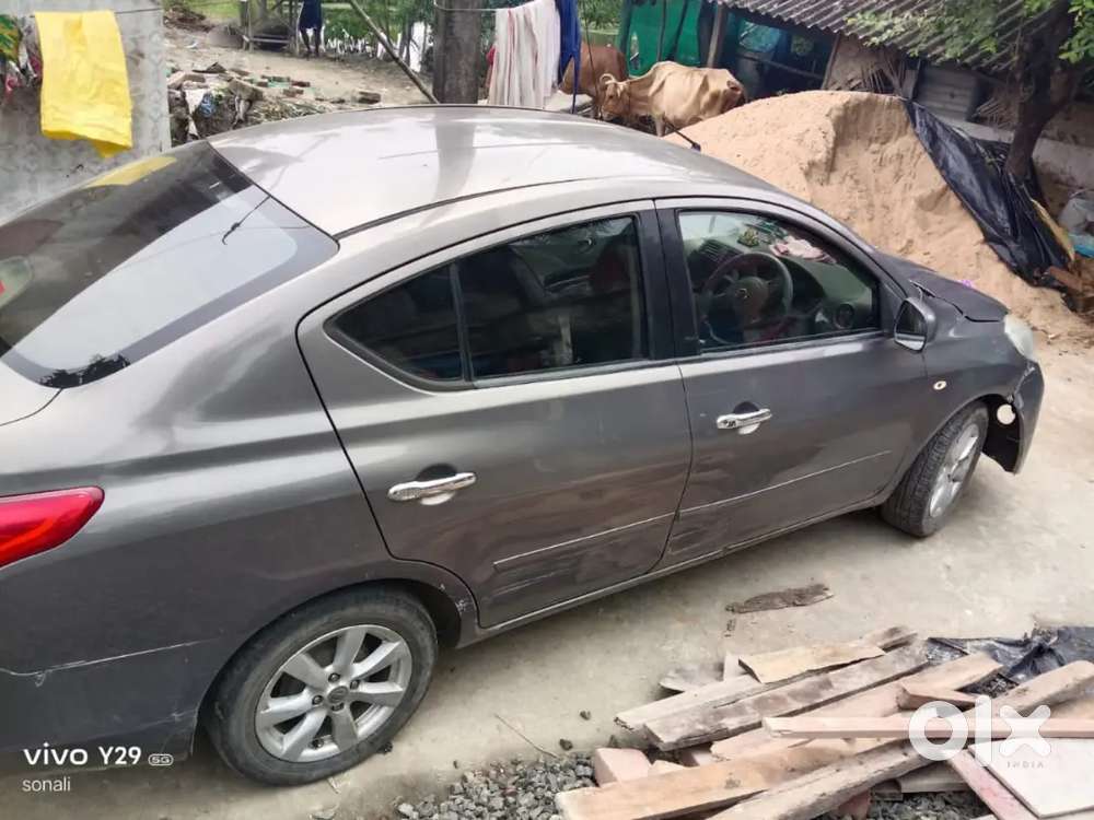 Nissan Sunny 2013 Diesel 90000 Km Driven