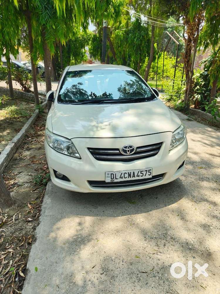 Toyota Corolla Altis 2011 Cng & Hybrids Well Maintained