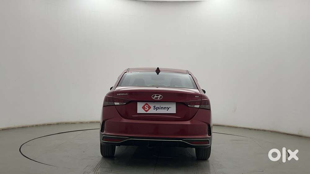 Hyundai Verna 1.5 Sx Ivt, 2022, Petrol