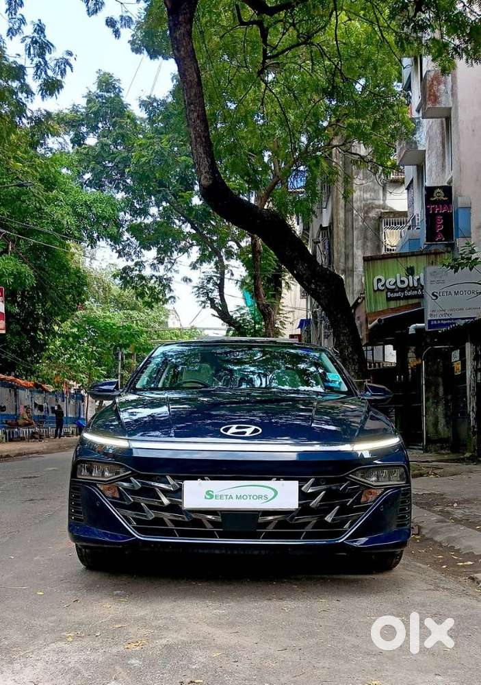 Hyundai Verna 1.5 Sx (o) Ivt, 2024, Petrol