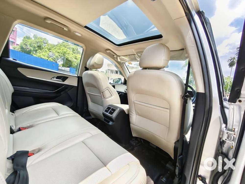 Mahindra Xuv700 2.2 Ax 7 Diesel Mt Str, 2025, Diesel