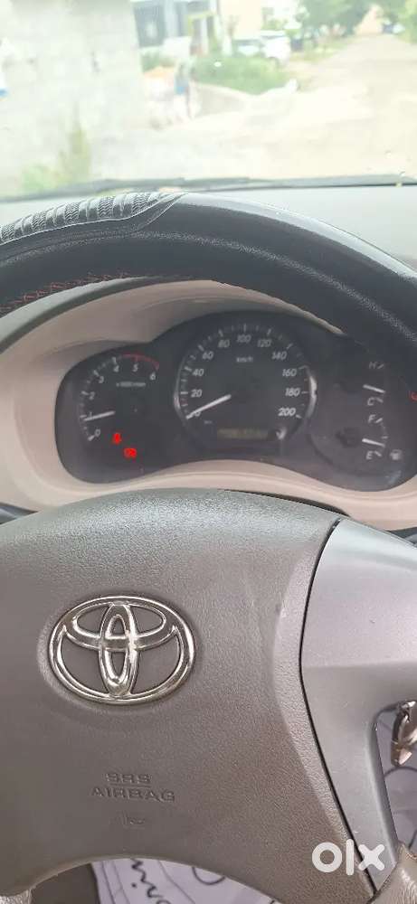 Toyota Innvoa 2013 Model