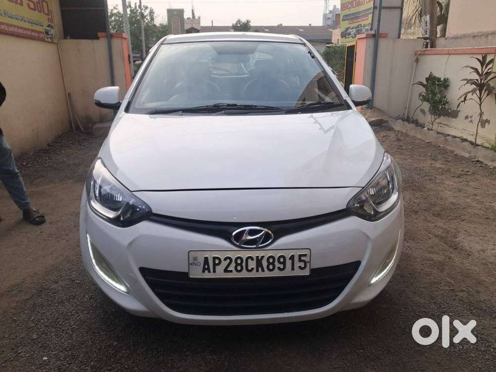 Hyundai I20 Asta 1.4 At Vtvt, 2013, Petrol