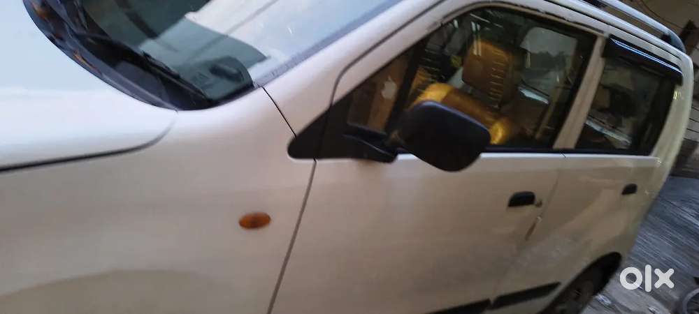 2nd Owner Maruti Wagon 2013 Petrol