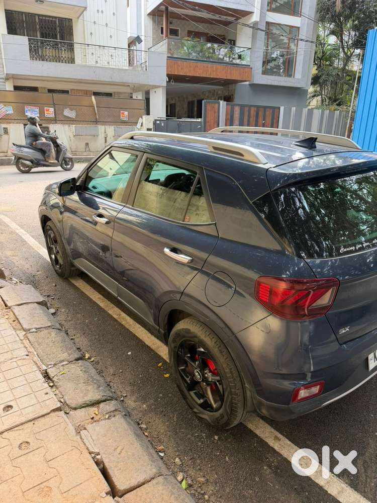 Hyundai Venue Petrol 2019