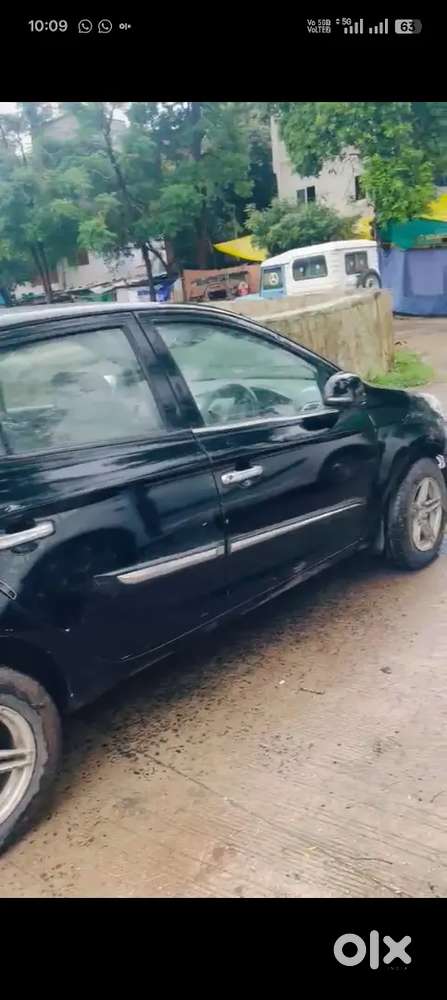 Hyundai I20 Sportz Diesel Smooth Engine New Battry Alloy Wheels Music