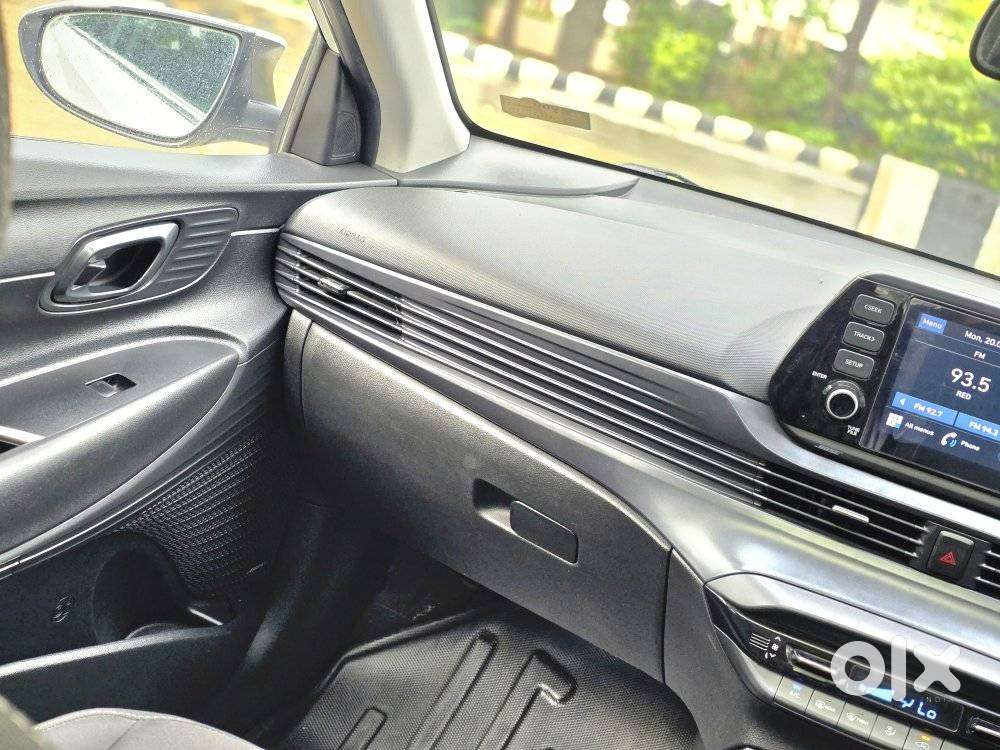 Hyundai New I20 1.2 Asta Mt, 2023, Petrol