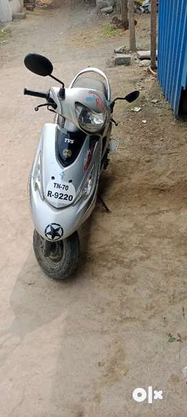 Second hand deals scooty zest