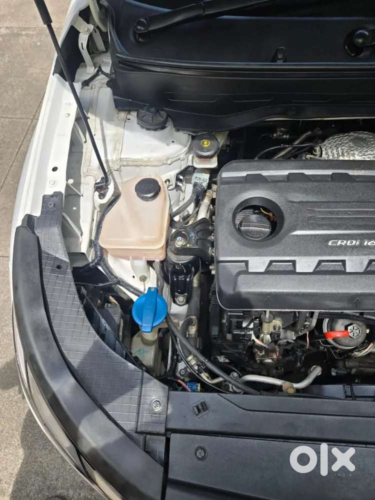 Hyundai Venue 2024 Diesel 33000 Km Driven Manual 1st Owner